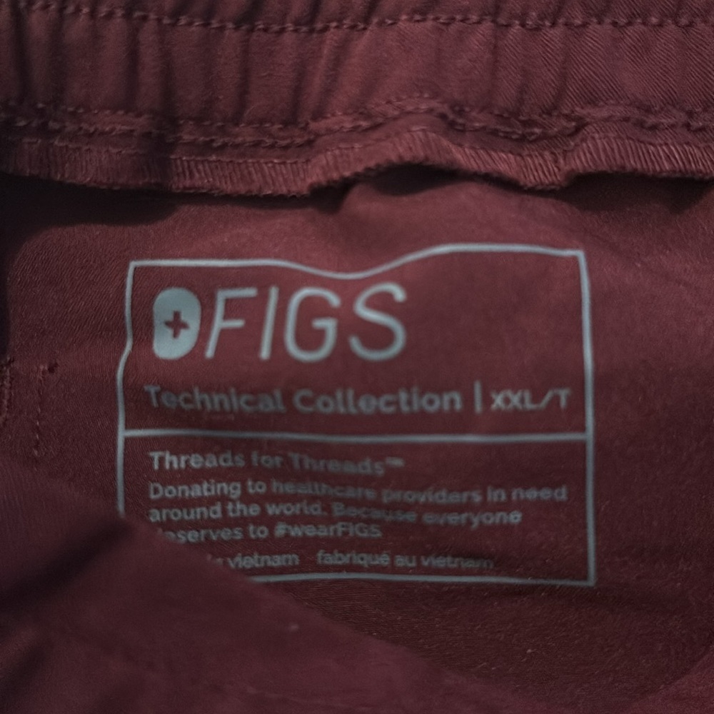 FIGS TECHNICAL Collection size XXL TALL b38 - Picture 2 of 3